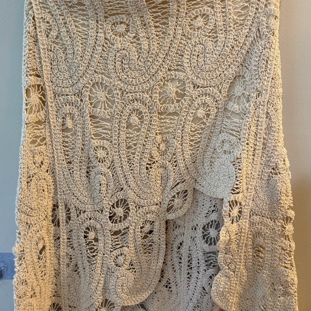 POL Crochet Lace High Low Maxi Skirt
Ivory Boho One Size NWT - Picture 2 of 5